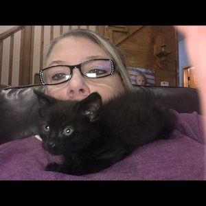 Meet your Posher, Melissa